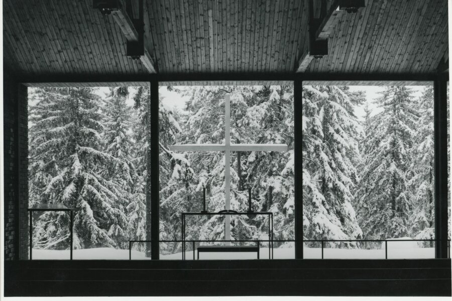 Kaija a Heikki Siren: kaple v Otaniemi v Helsinkách, 1957